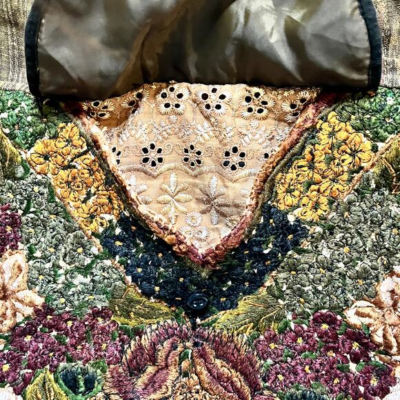 Vintage Bohemian Floral Embroidered Shoulder Bag - Picture 8 of 8